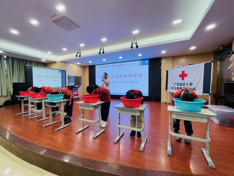 1.1(紫沙小學開展防溺水宣傳教育）.jpg